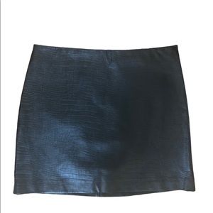 Divided vegan leather Mini size 10